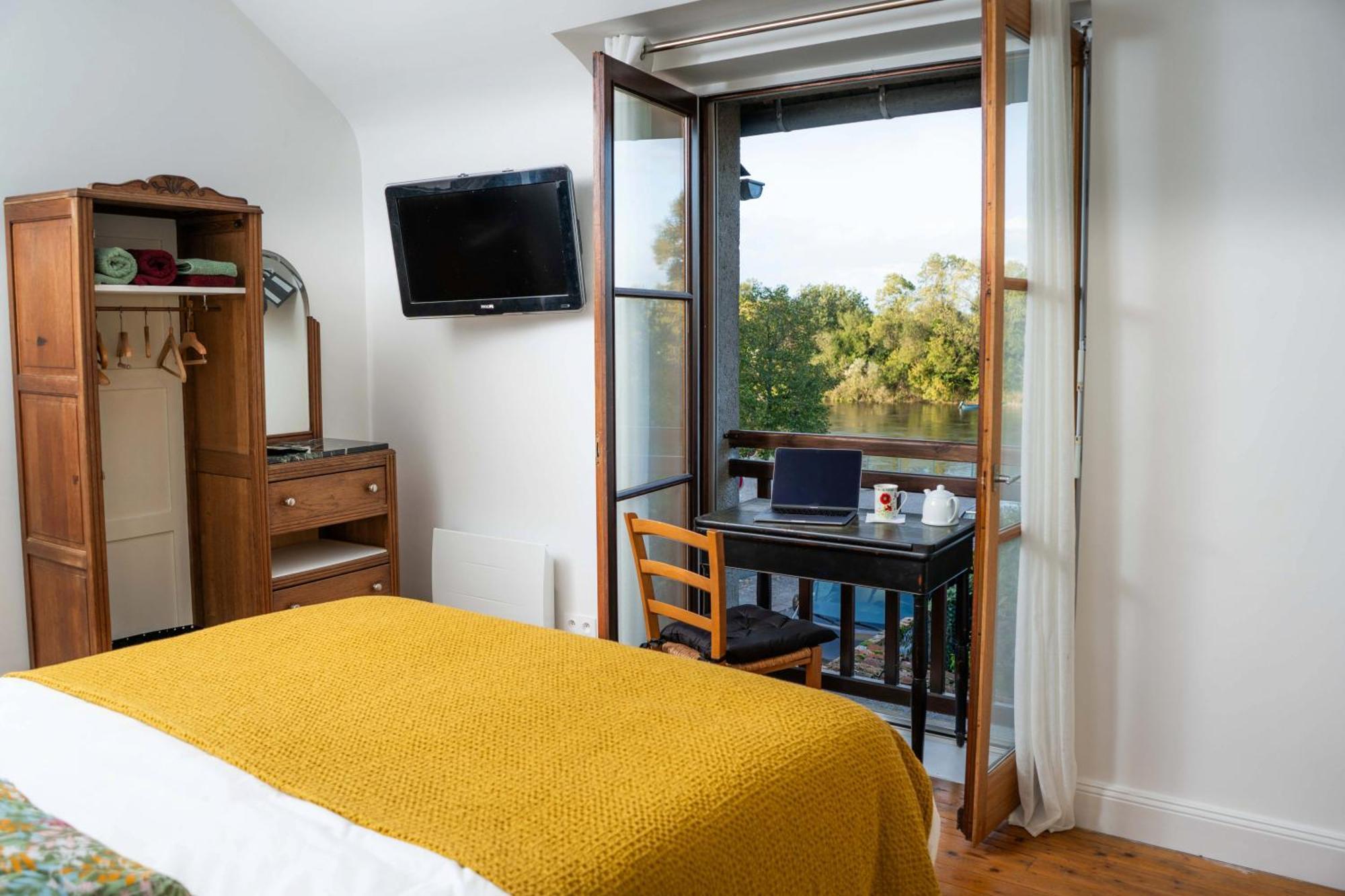 Les Balcons Sur La Loire Bed & Breakfast Chalonnes-sur-Loire Exterior photo